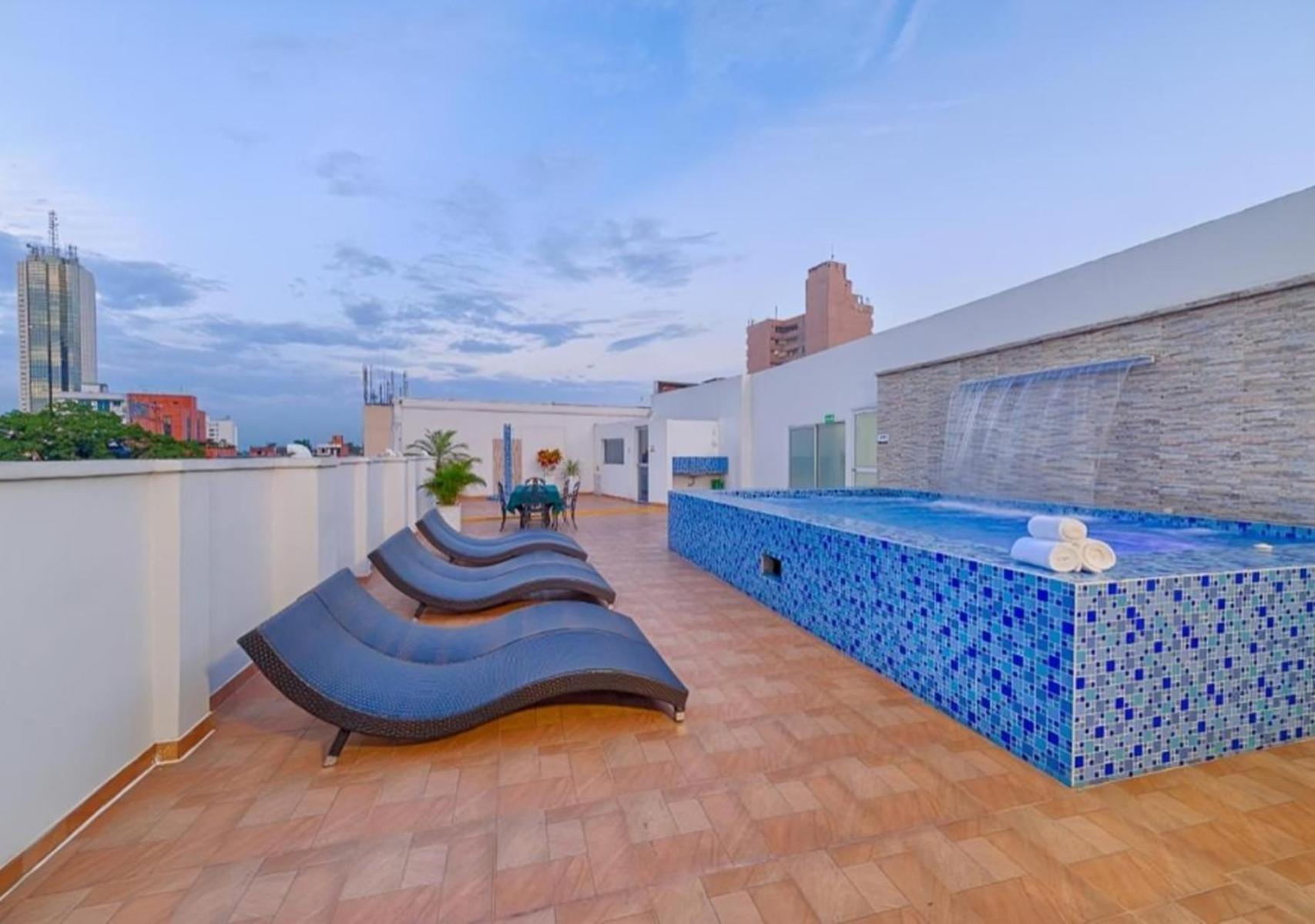Tama Hotel Granada Real Cali Bagian luar foto