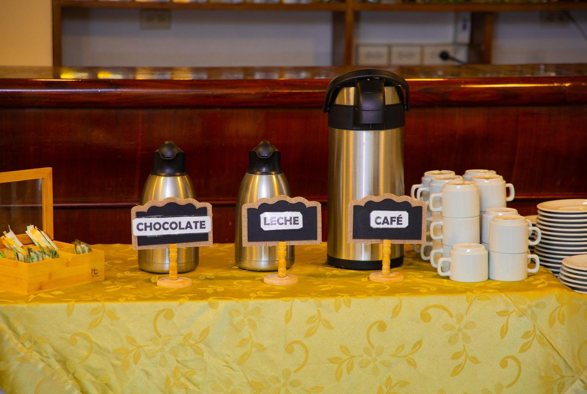 Tama Hotel Granada Real Cali Bagian luar foto