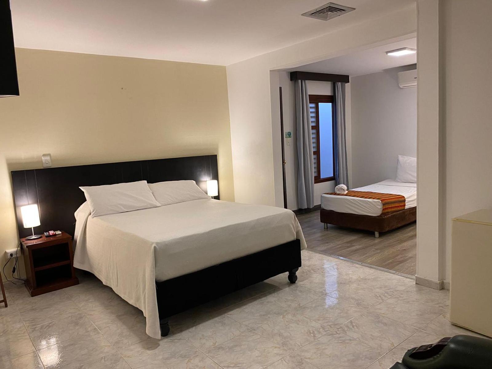 Tama Hotel Granada Real Cali Bagian luar foto